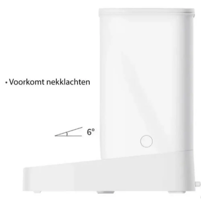 de automatische voerbak van petkit is getild wat nekklachten voorkomt