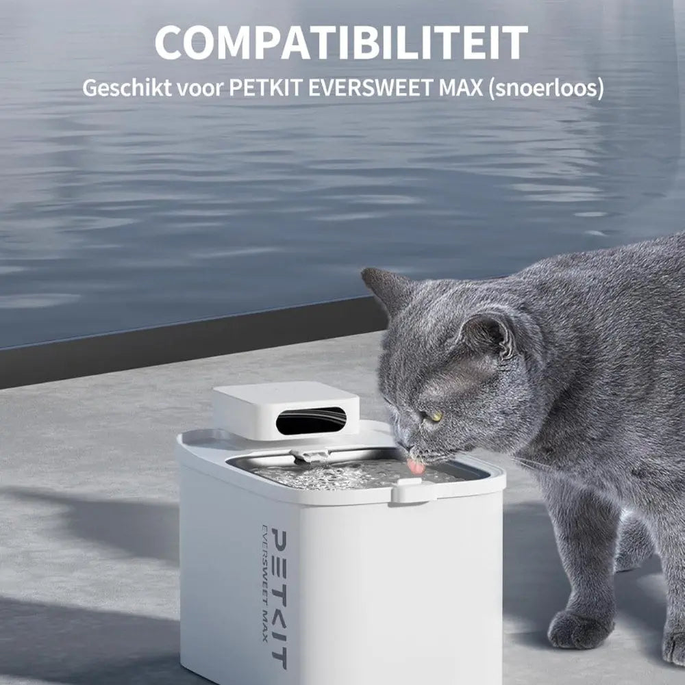 kat drinkt uit petkit eversweet max waterfontein kat