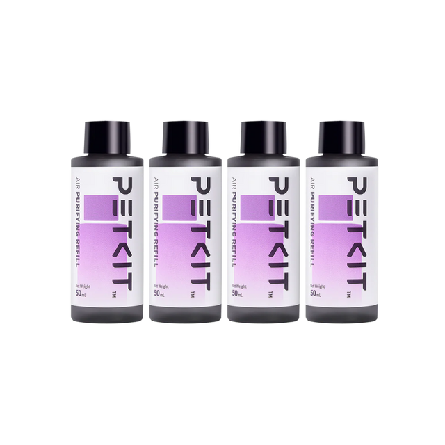 Vier PETKIT Air Purifying Refill flessen in zwart met paars etiket.
