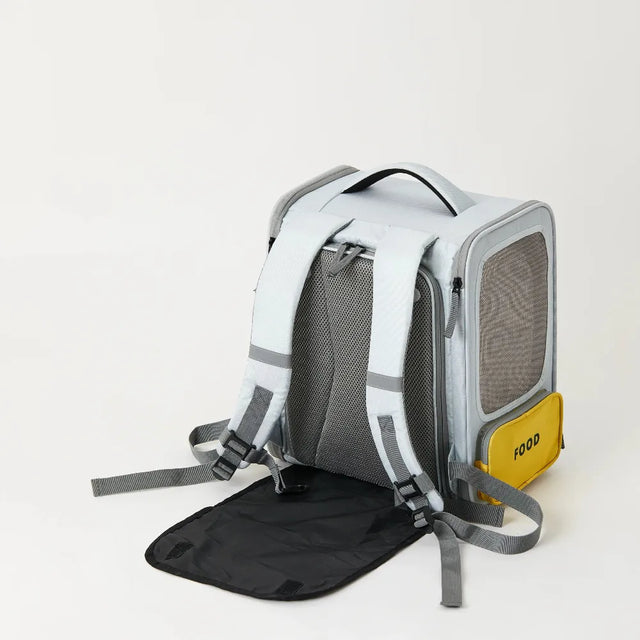 PETKIT Breezy XZone rugzak getoond vanaf de zijkant met uitrolbare mat.